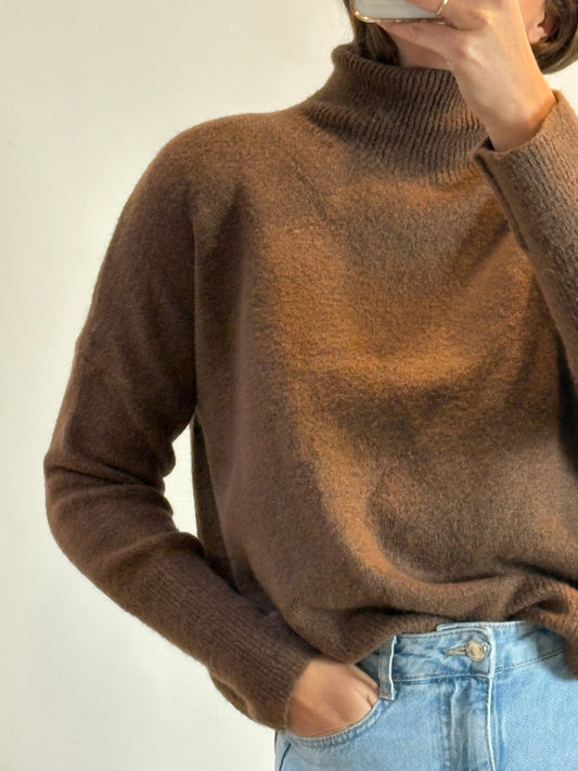 ZARA. Black stretch knit top. TL