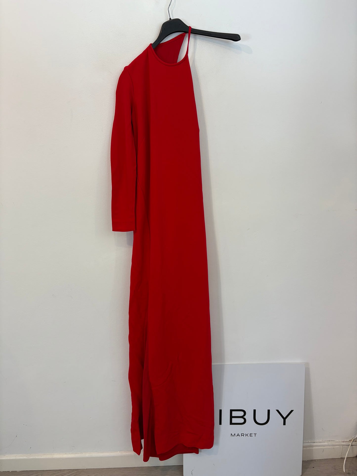 MANGO CAPSULE. Vestido rojo asimétrico
