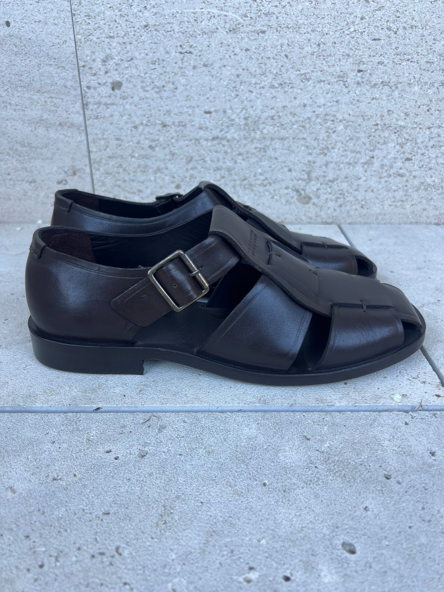 SOEUR. Brown leather sandal. Size 38