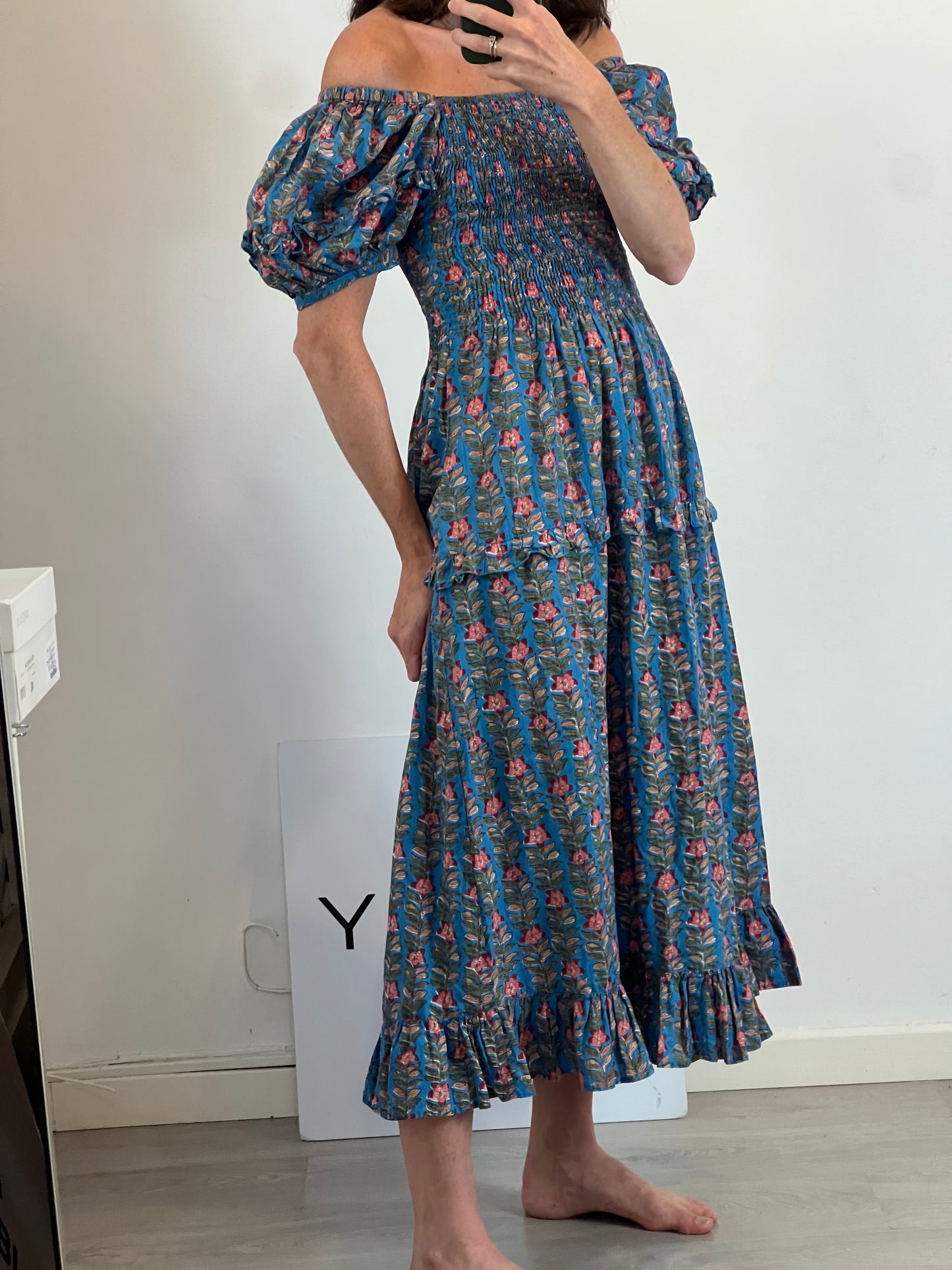 CARILOO. Vestido azul flores T.xs/s