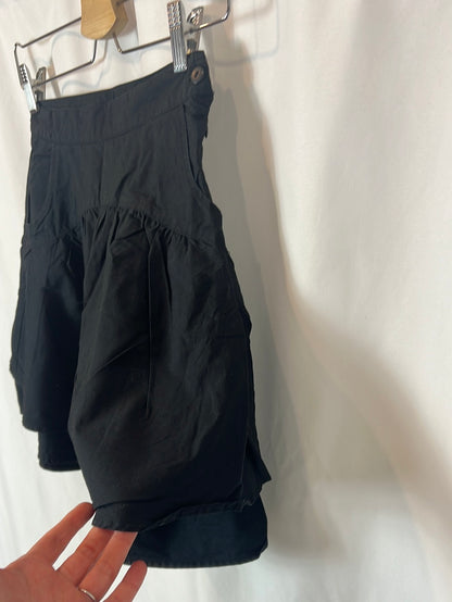 ZARA. Black flounced skirt T.xs
