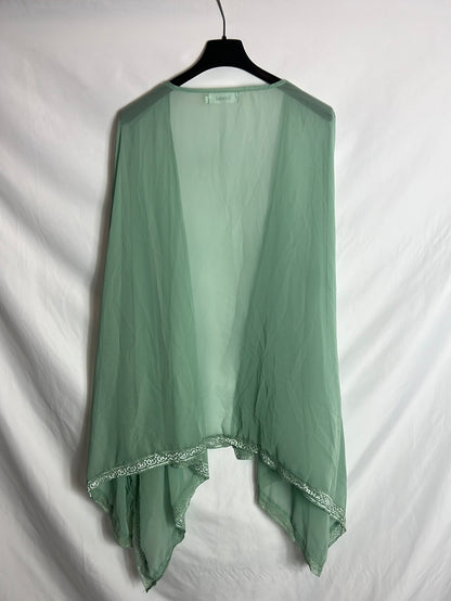 IREVIAL. Chal verde claro detalle encaje. T L