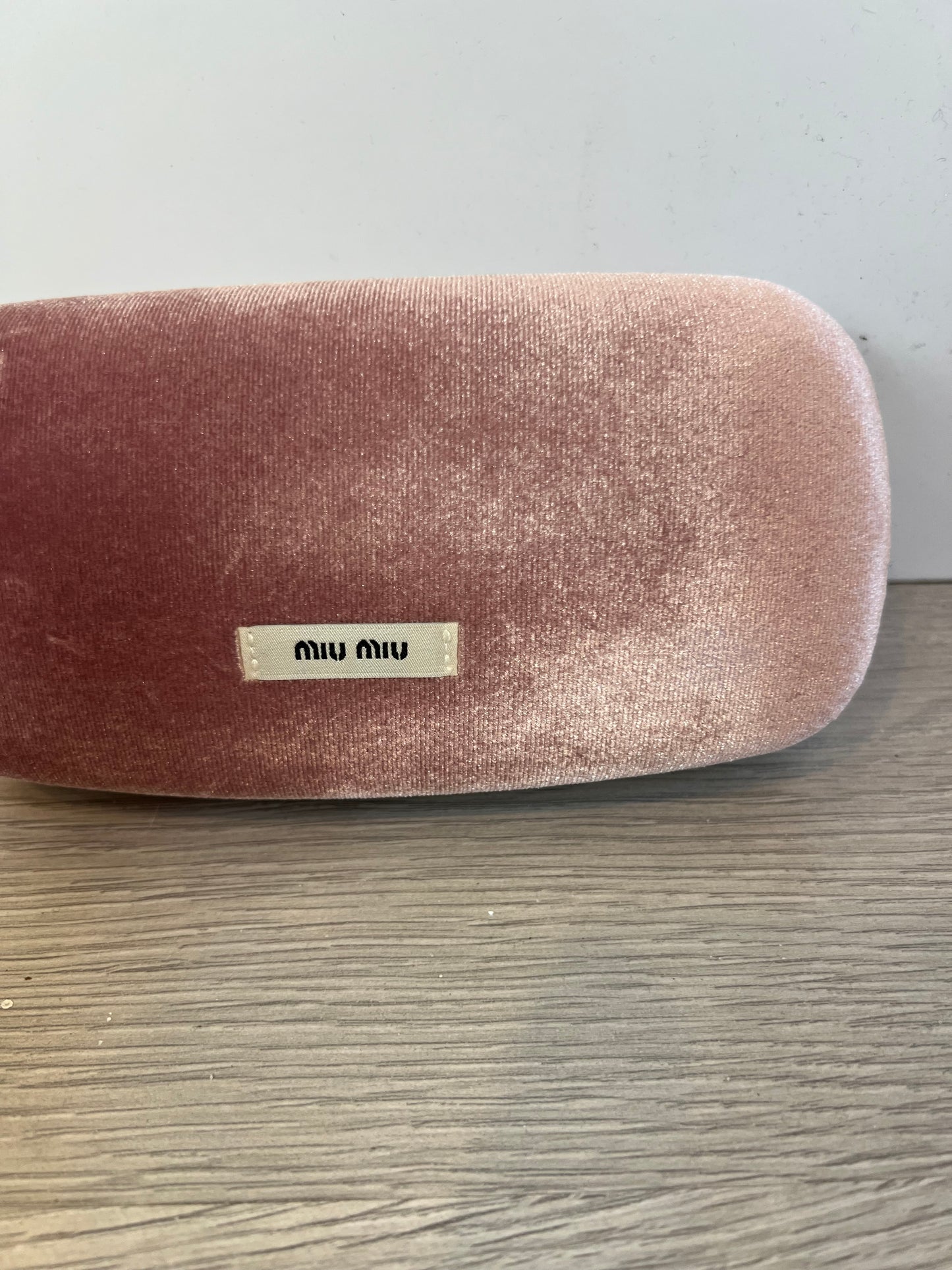 MILLER & MARC. Gafas de sol semitransparentes