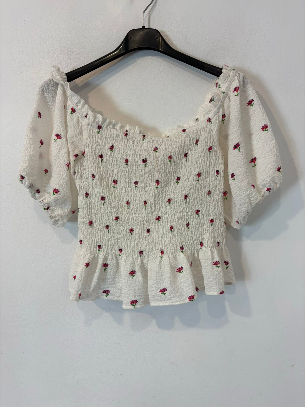 ZARA. Top nido abeja flores