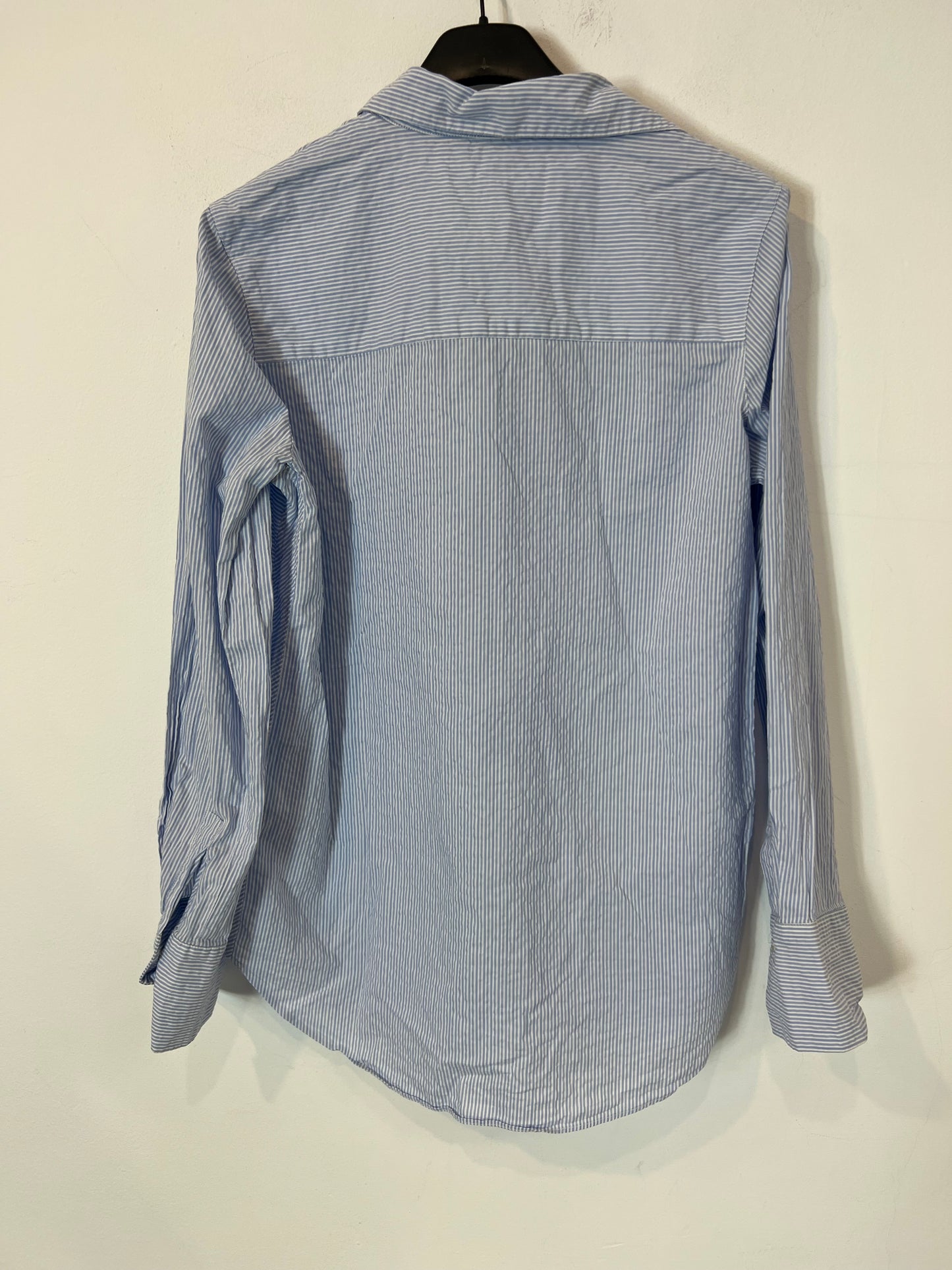 MASSIMO DUTTI. Camisa de rayas azul y blanca T.36
