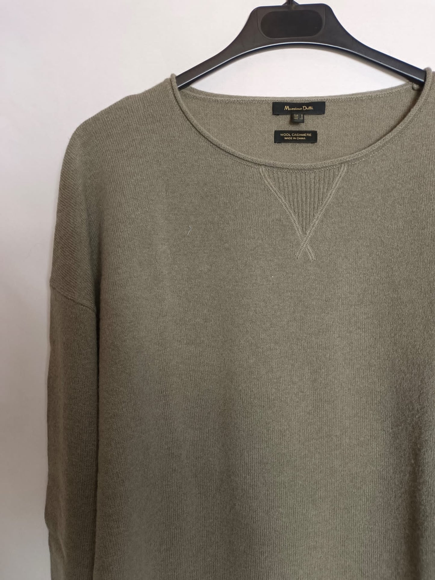 MASSIMO DUTTI. Jersey verde lana T.s