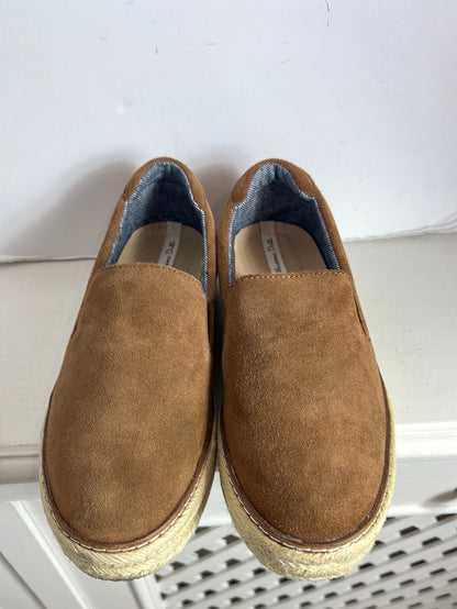 MASSIMO DUTTI. Zapatos piel esparto T.37