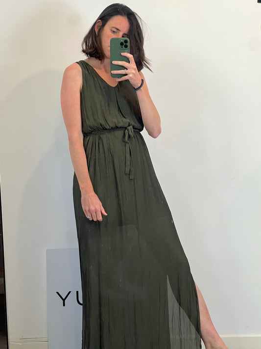 ZARA. Vestido largo caqui fluido. T XS