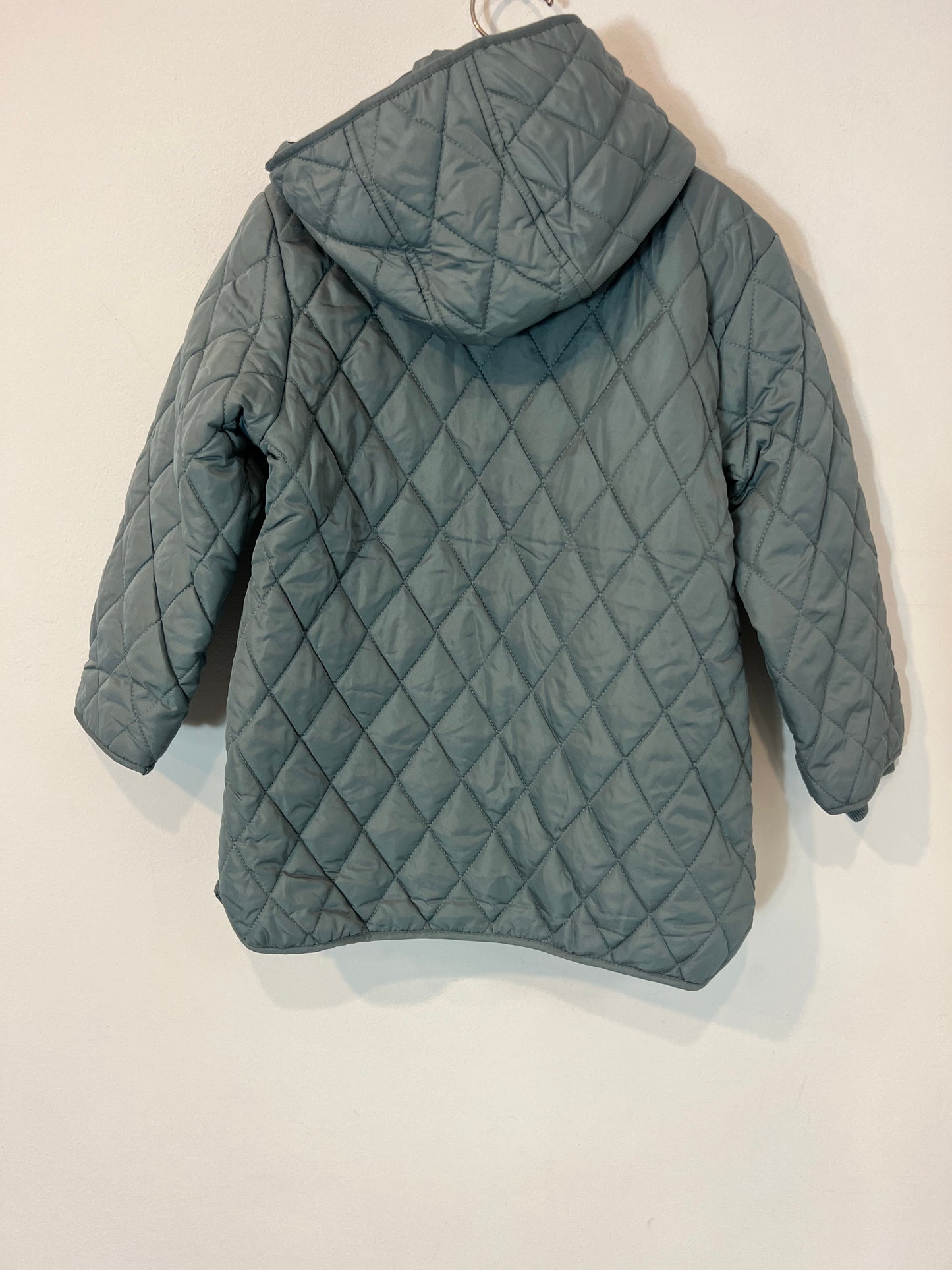 GOCCO. Abrigo acolchado azul claro. T 5-6 años