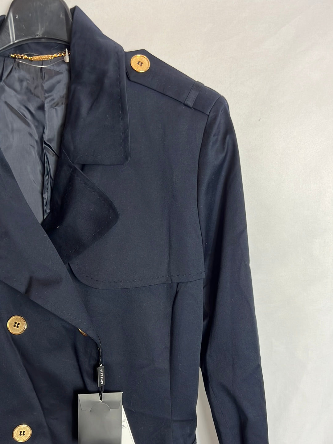 SYNTHESIS. Blue trench coat with gold buttons. Size 46