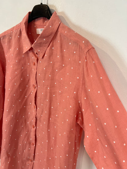 UNIQLO. Polka dot linen shirt. TM