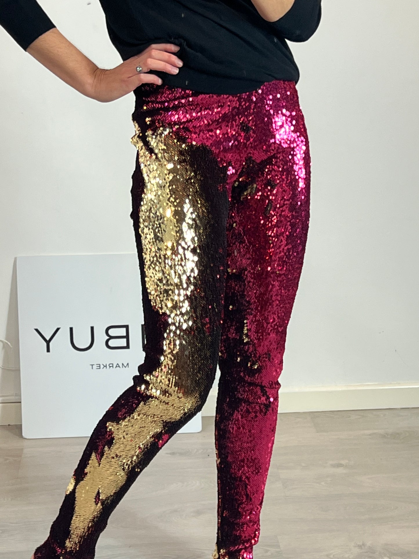ALEXANDRE VAUTHIER. Two-tone sequin trousers, size 38