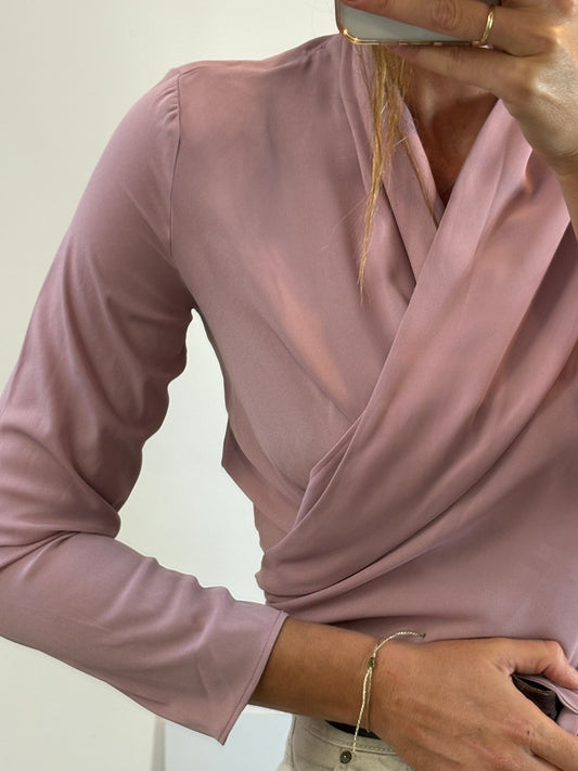 JULISE MAGON. Blusa rosa palo cruzada