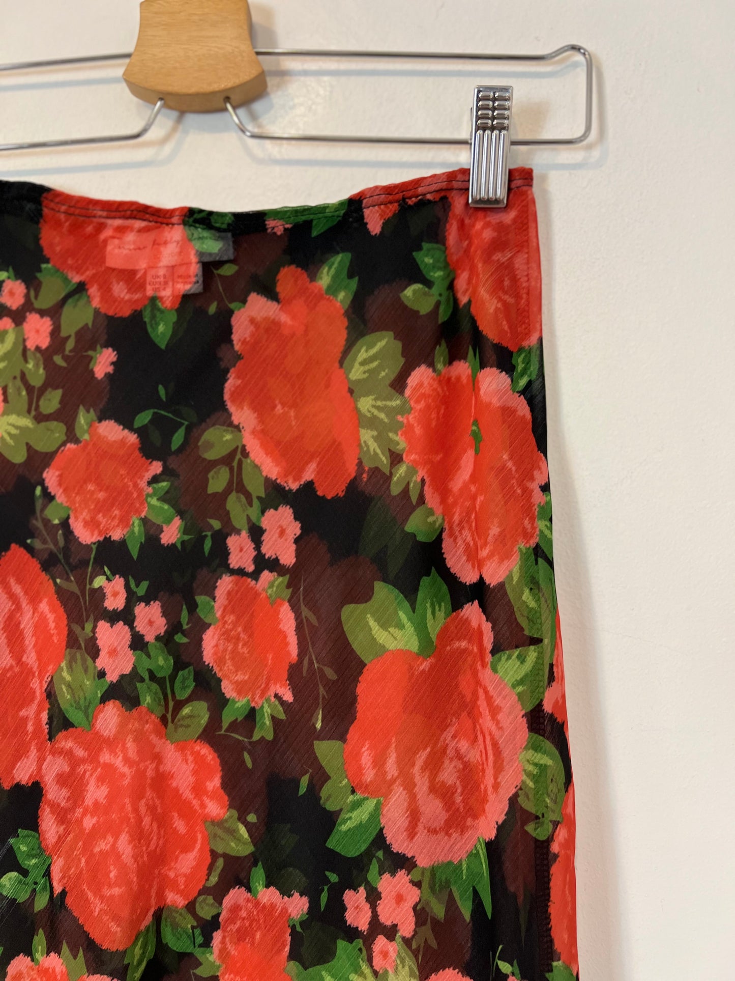 NEVER FULLY DRESSED . Conjunto negro flores T.36/38