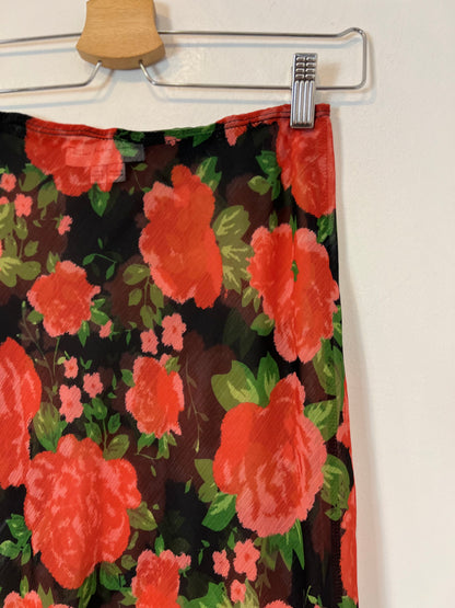 NEVER FULLY DRESSED . Conjunto negro flores T.36/38