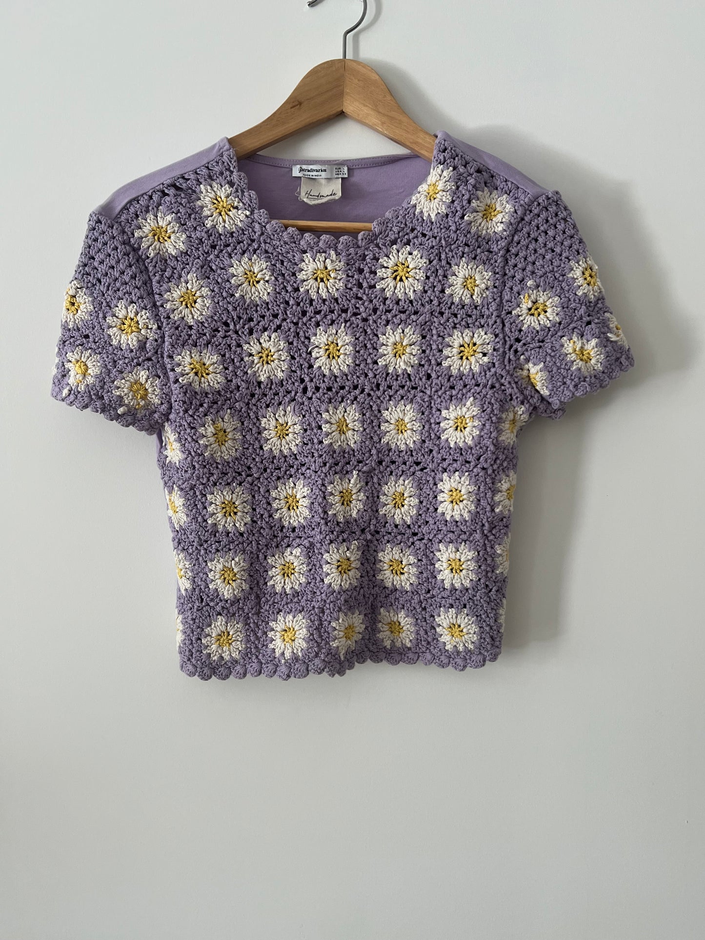 STRADIVARIUS. Top malva croché