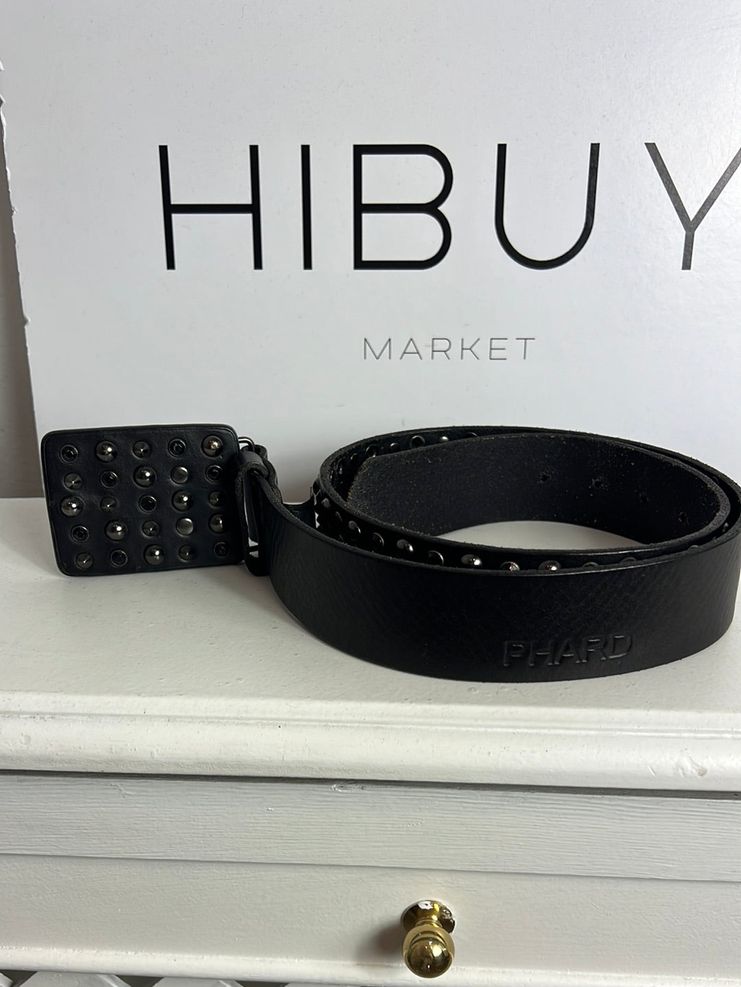 PHARD. Cinturón piel negro tachuelas. T 1