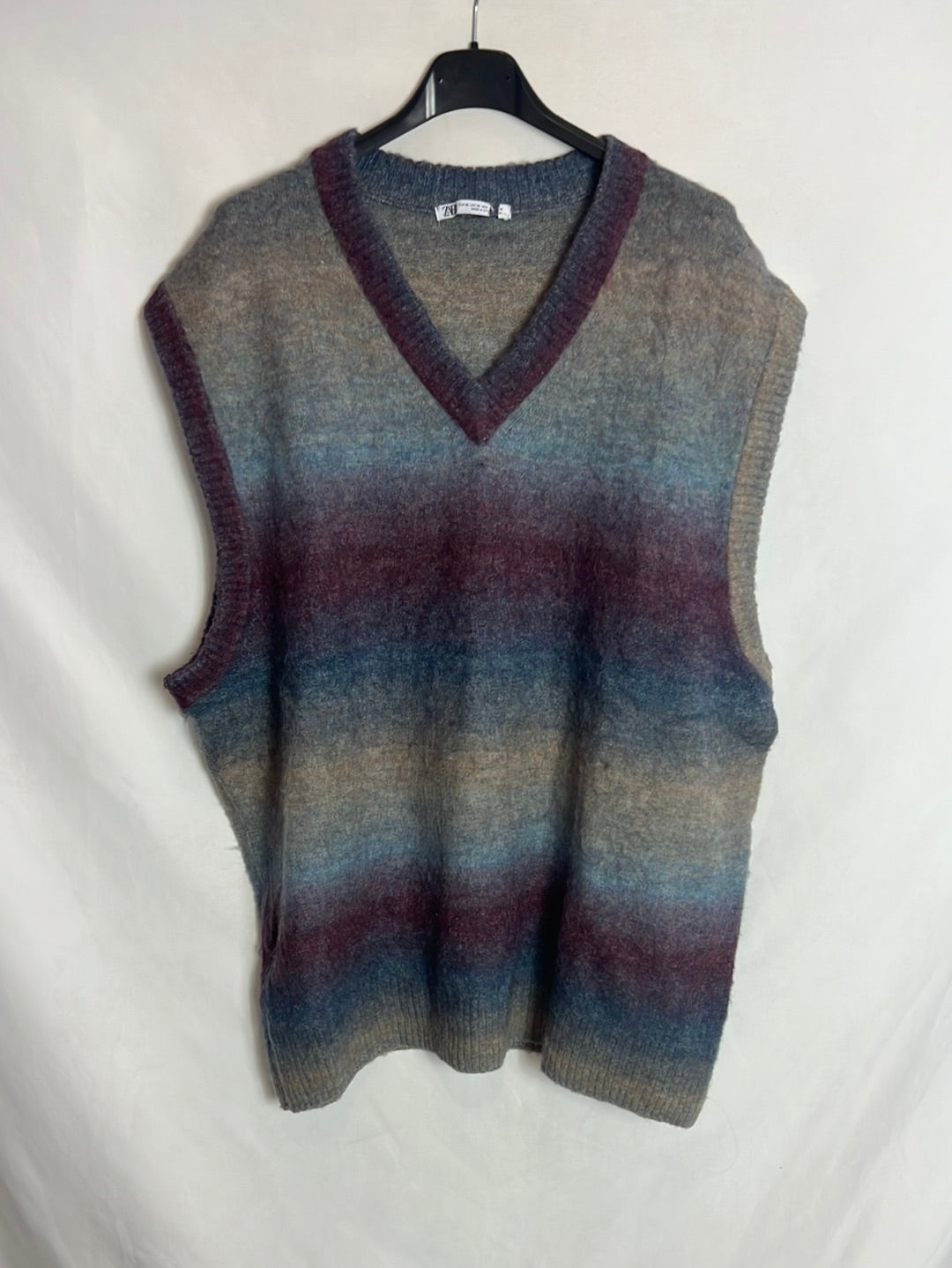 ZARA. Jersey sin mangas colores. T XL