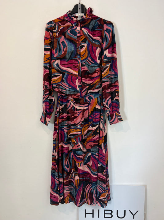 PETITE MENDIGOTE. Total look fluido estampado colores. T S