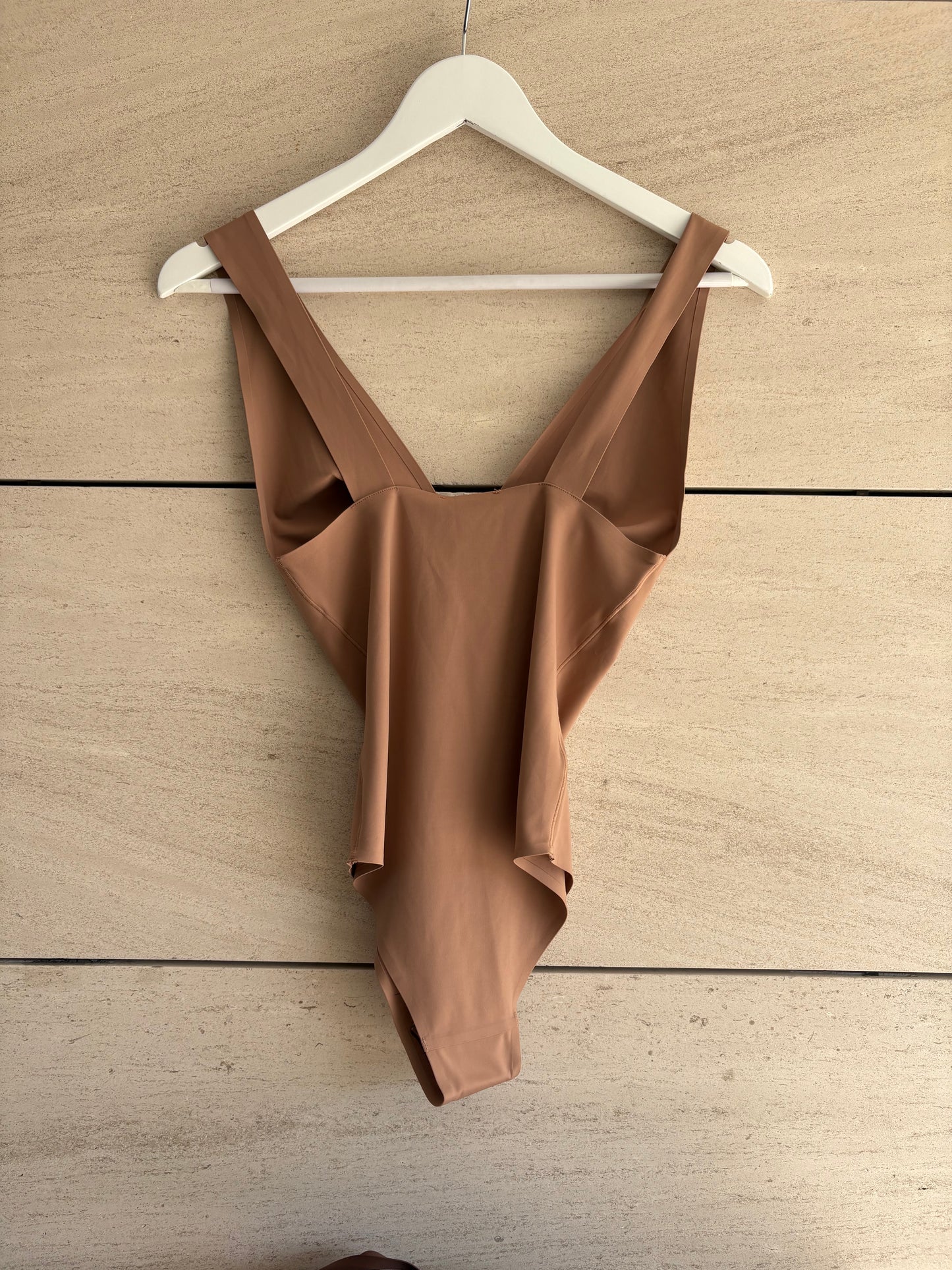 ZARA. Body marrón chocolate elástico. T S