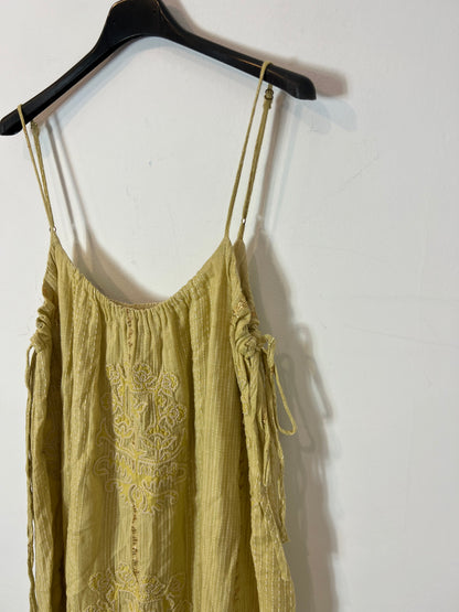 ZARA. Vestido midi detalle hilos dorados. T M