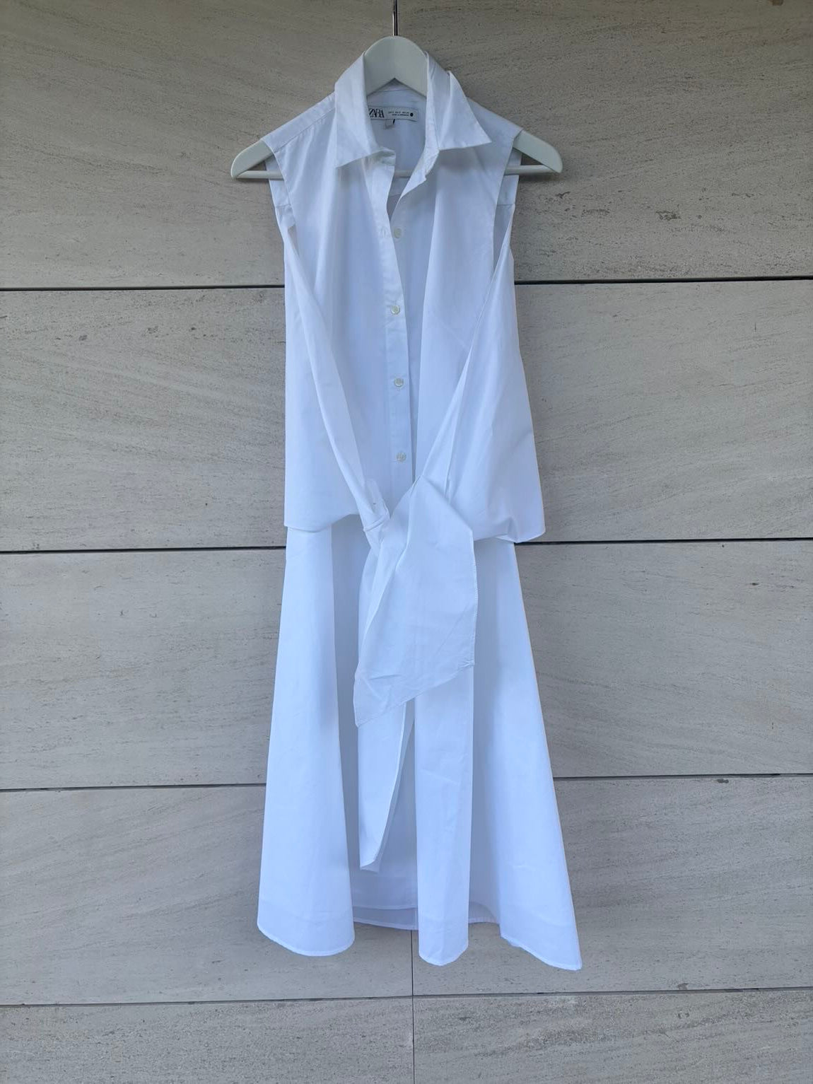 ZARA. Vestido largo  abotonado detalle espalda