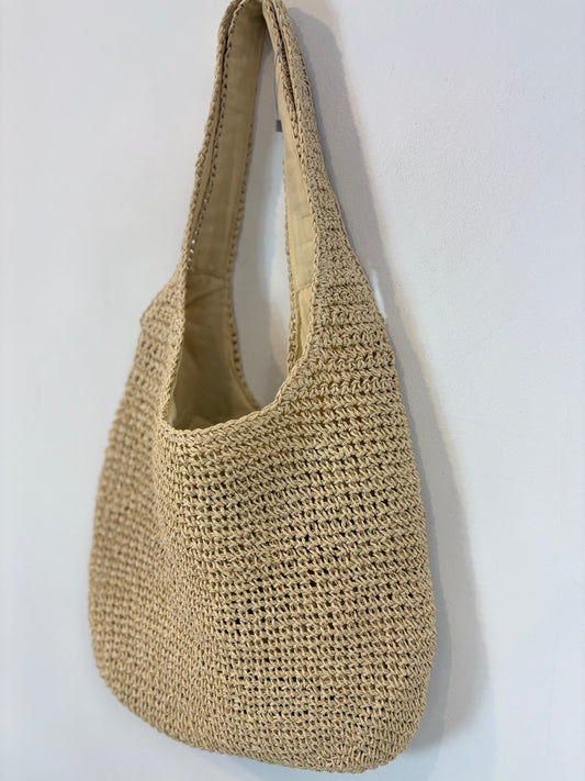 OTRAS. Bolso rafia hombro