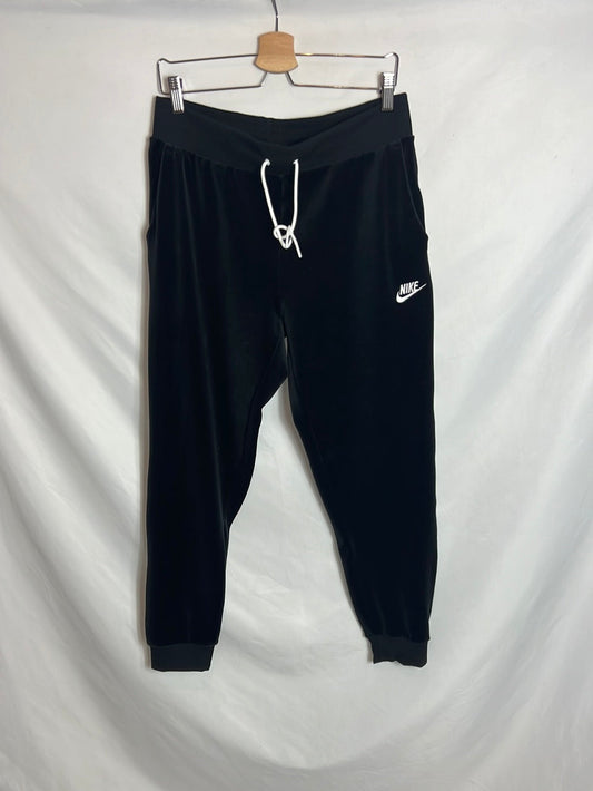 NIKE. Black velvet pants. TM
