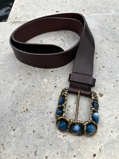 OTRAS. Cinturón piel hebilla piedras