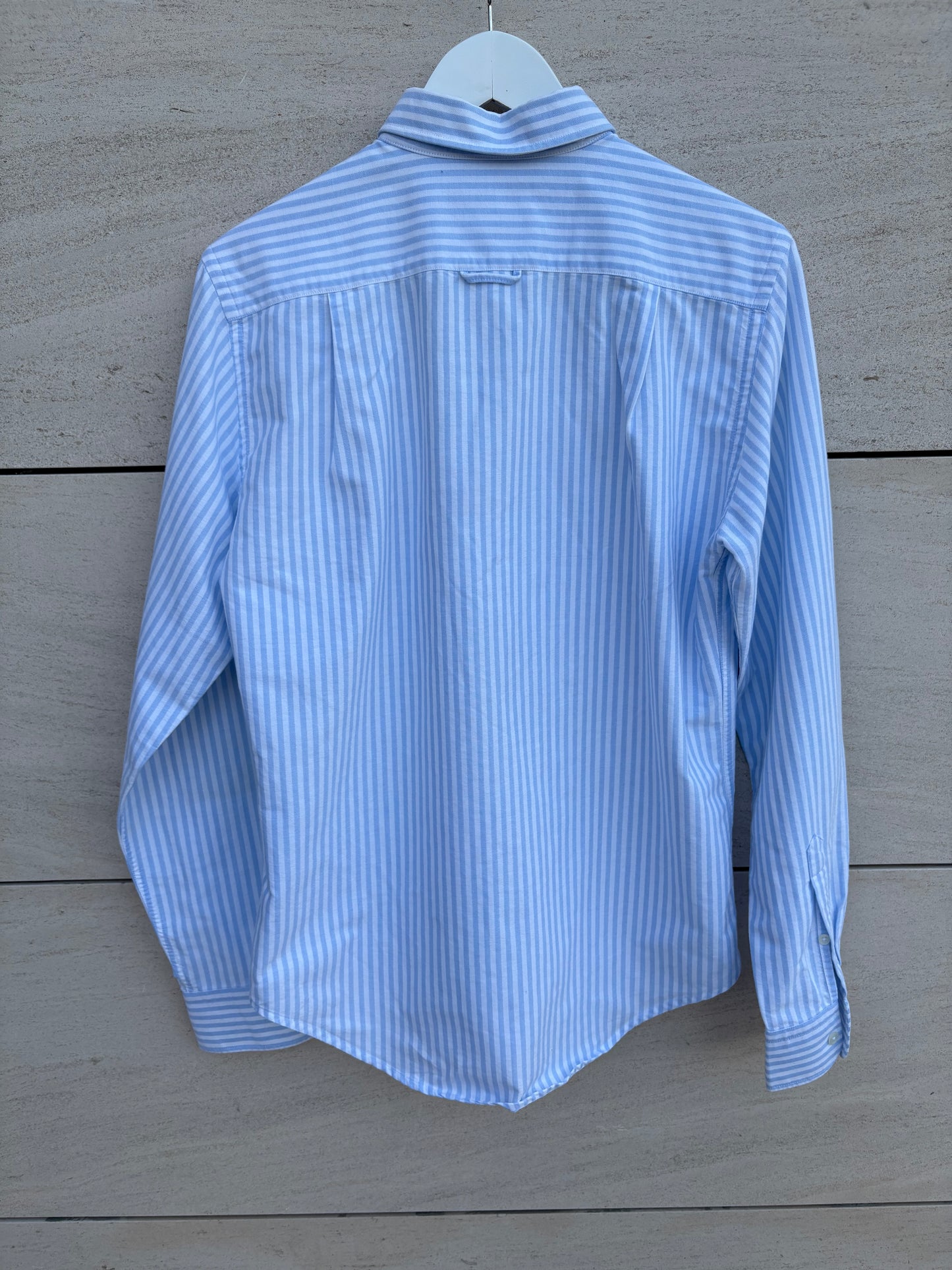 ANCLADEMAR. Light blue striped shirt. TM