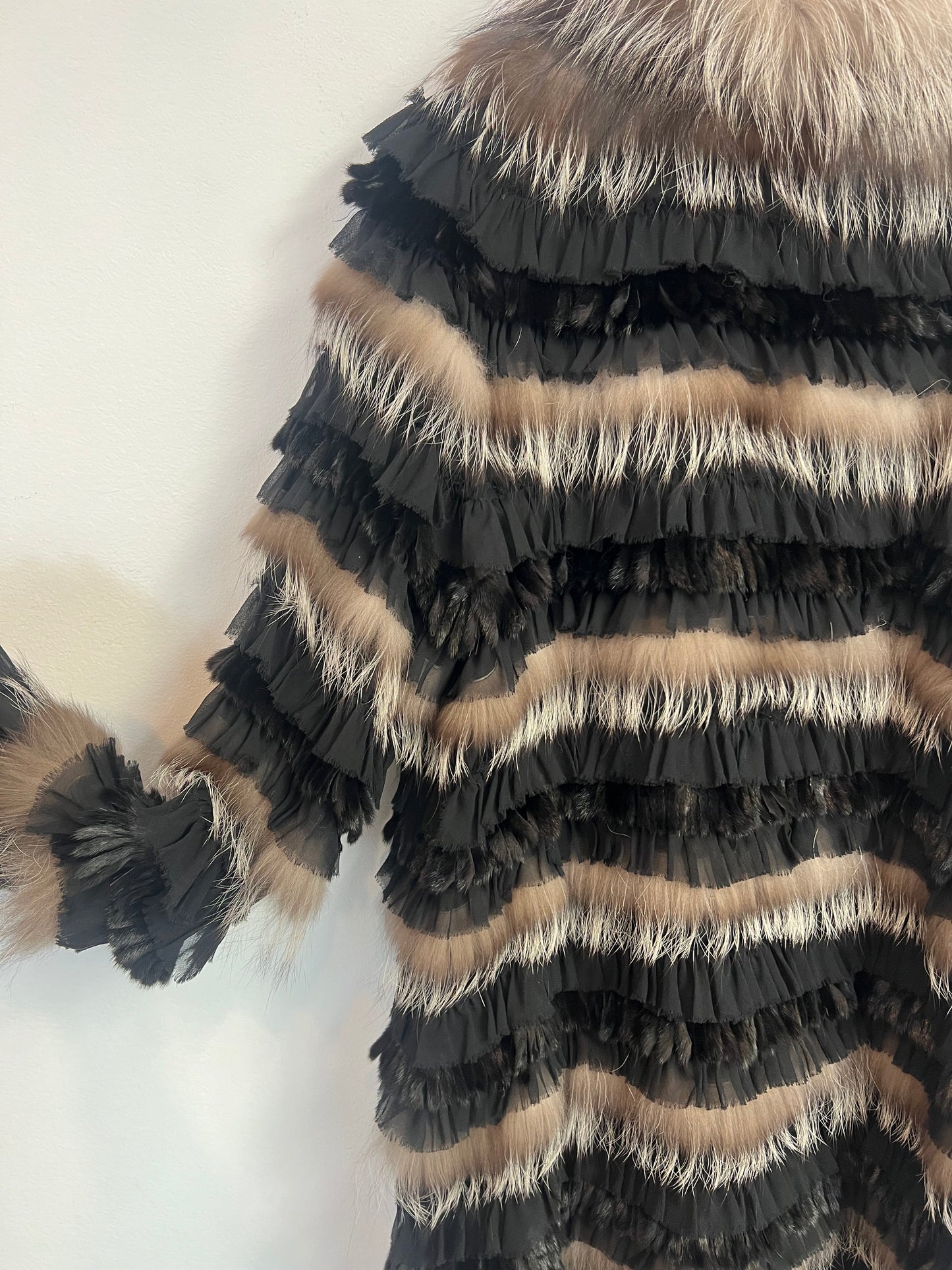 OTRAS. Abrigo pelo natural. T S