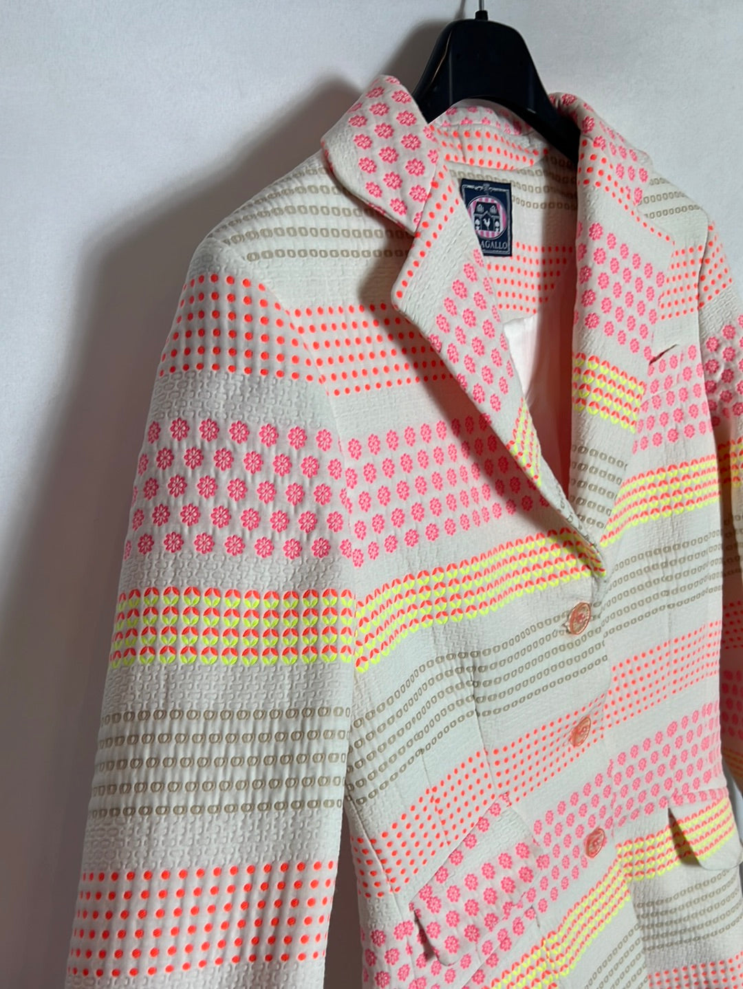 VILAGALLO. Blazer texturas colores flúor. T M