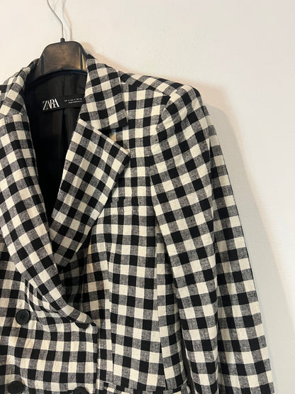 AMEÉ. Sleeveless fringed sweater S.(s)