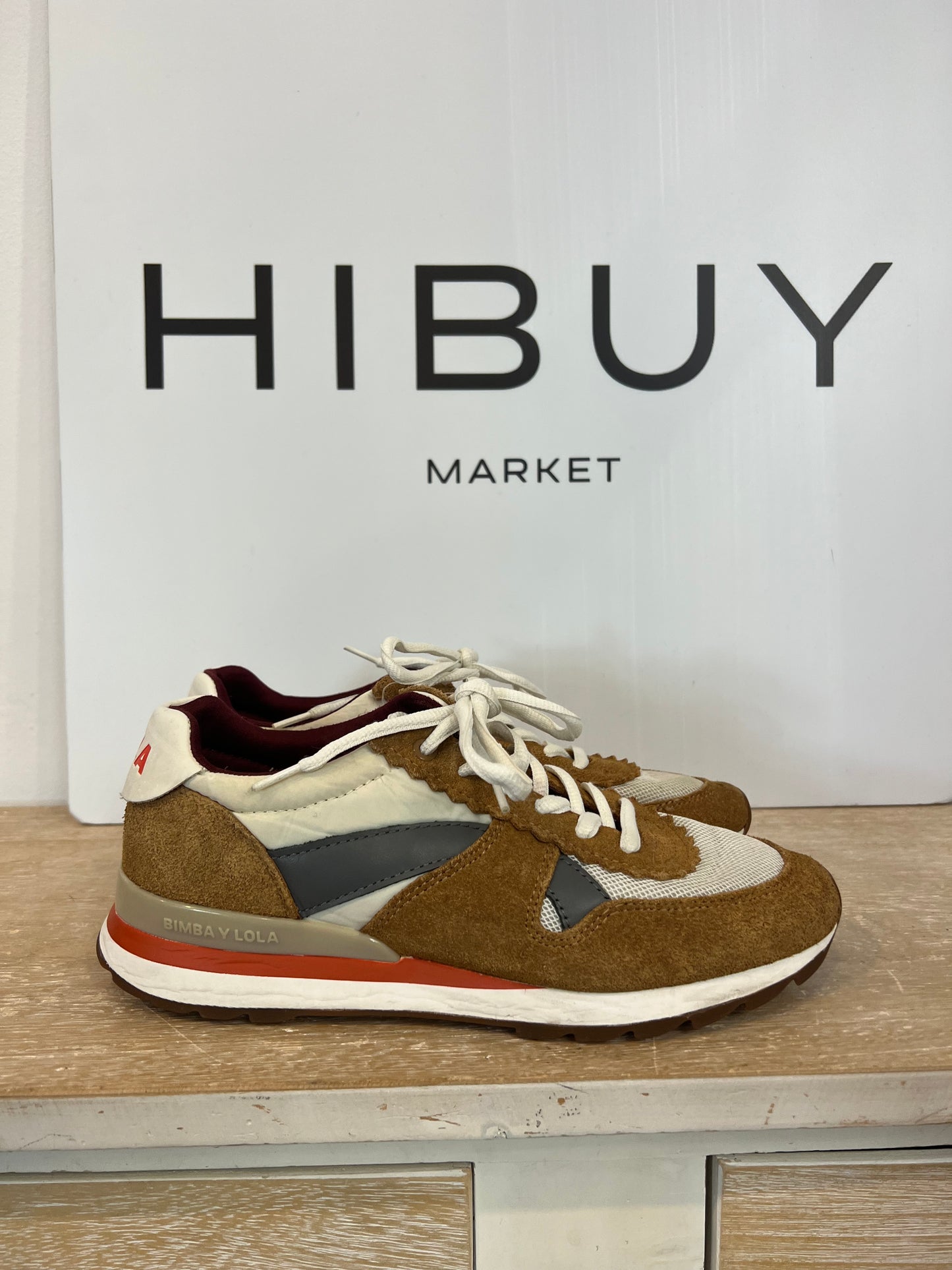 BIMBA LOLA. Zapatillas doble textura T.38