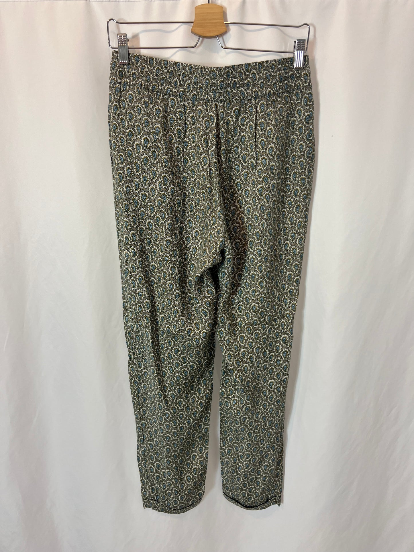 MASSIMO DUTTI. Pantalón fluido estampado. T 40