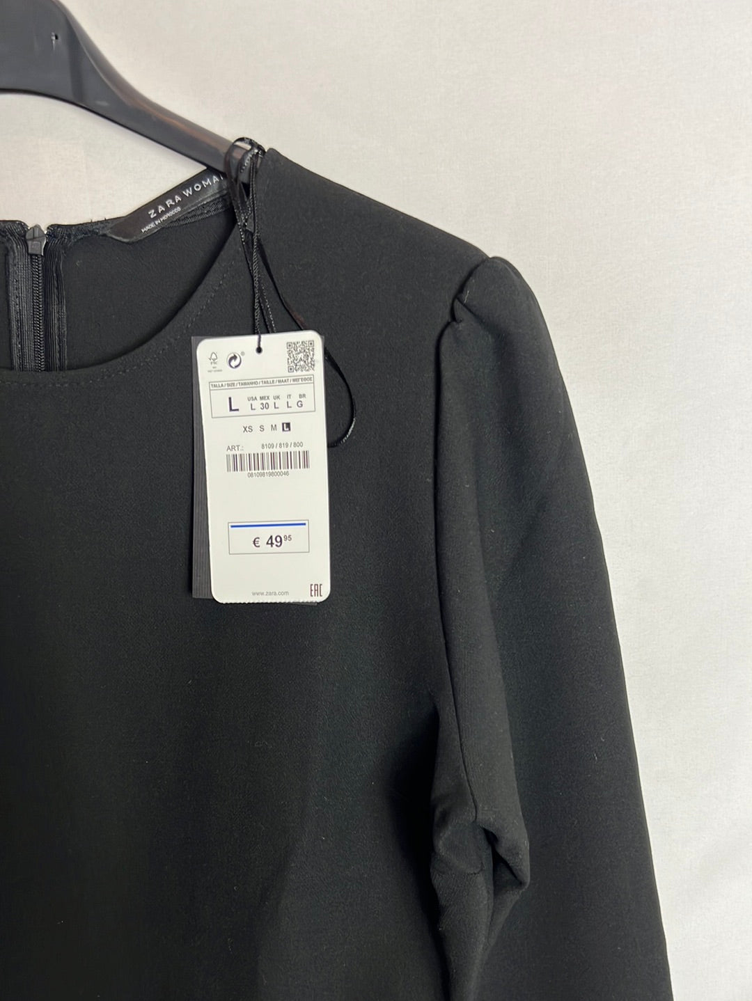 ZARA. Top negro manga larga botones. T L