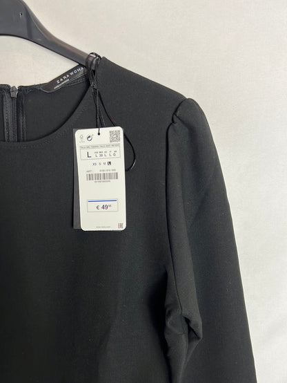 ZARA. Top negro manga larga botones. T L