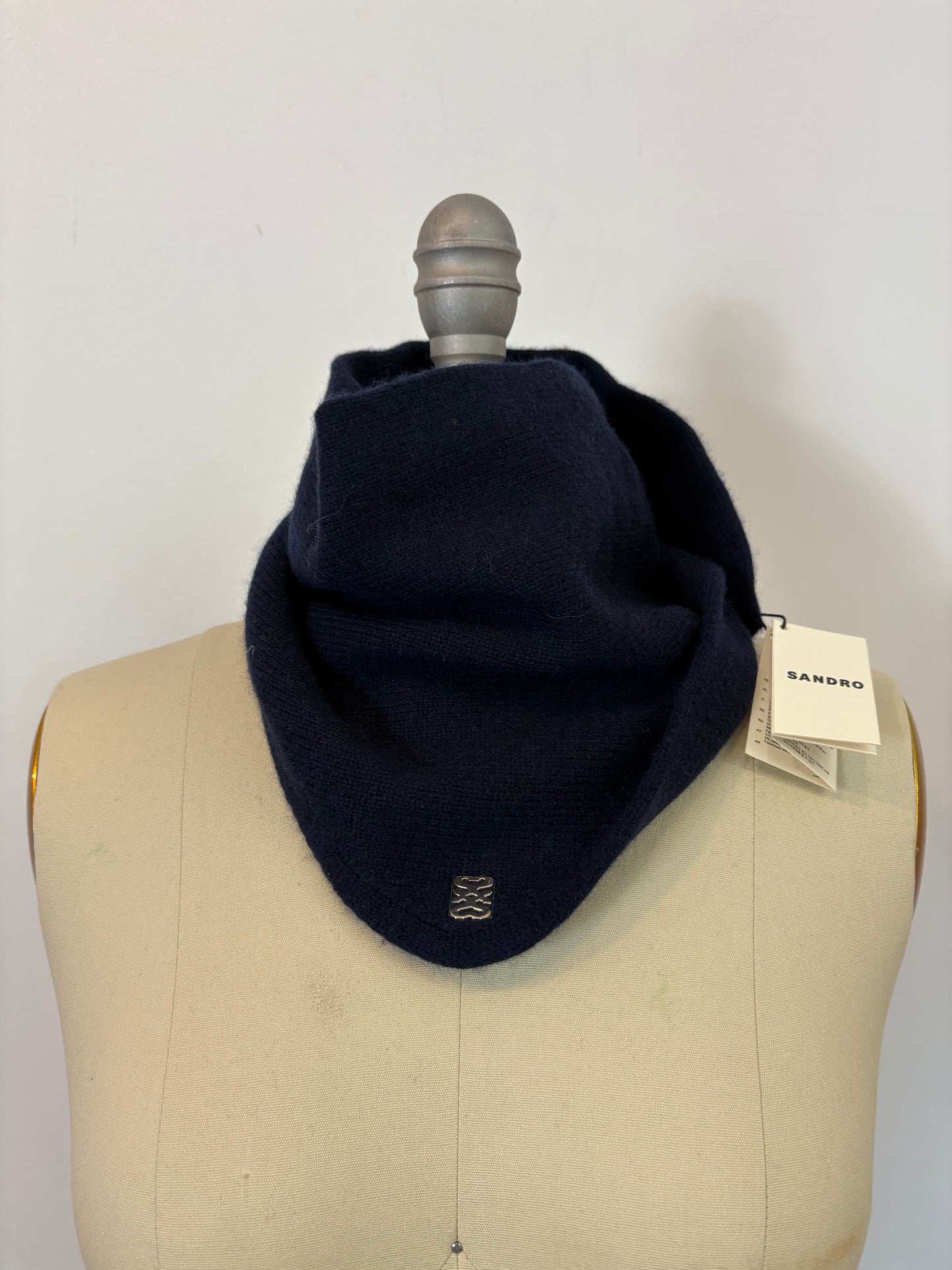 SANDRO. Blue wool collar