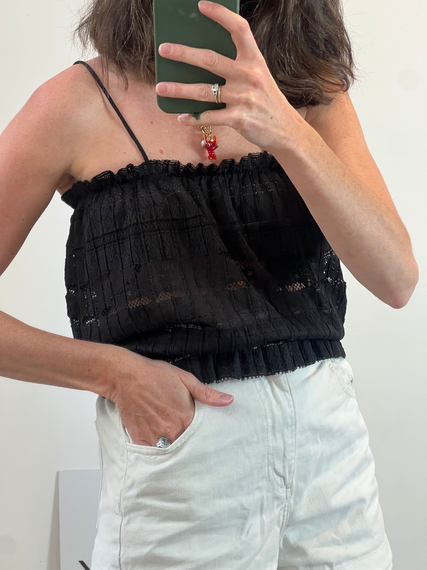 ZARA. Top negro troquelado T.m