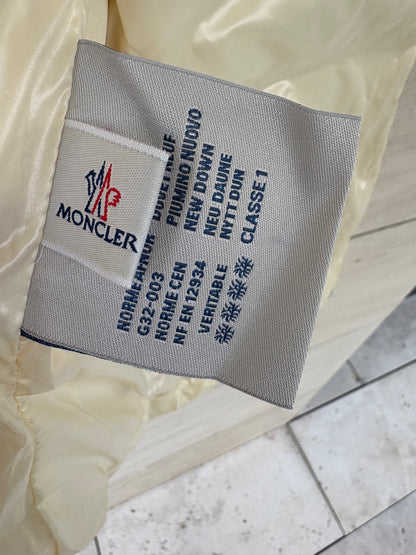 MONCLER. Chaleco ligero beige claro . T 2 (S/M)