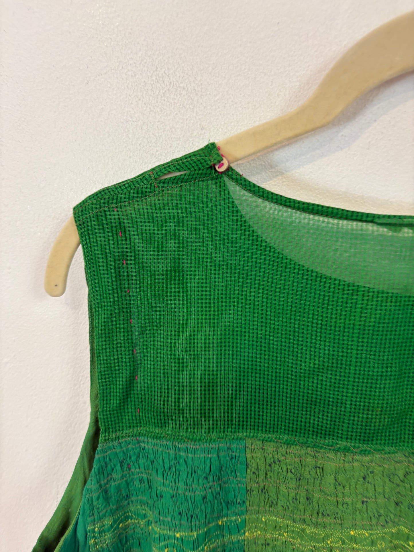 INJIRI. Vestido midi texturas estampado