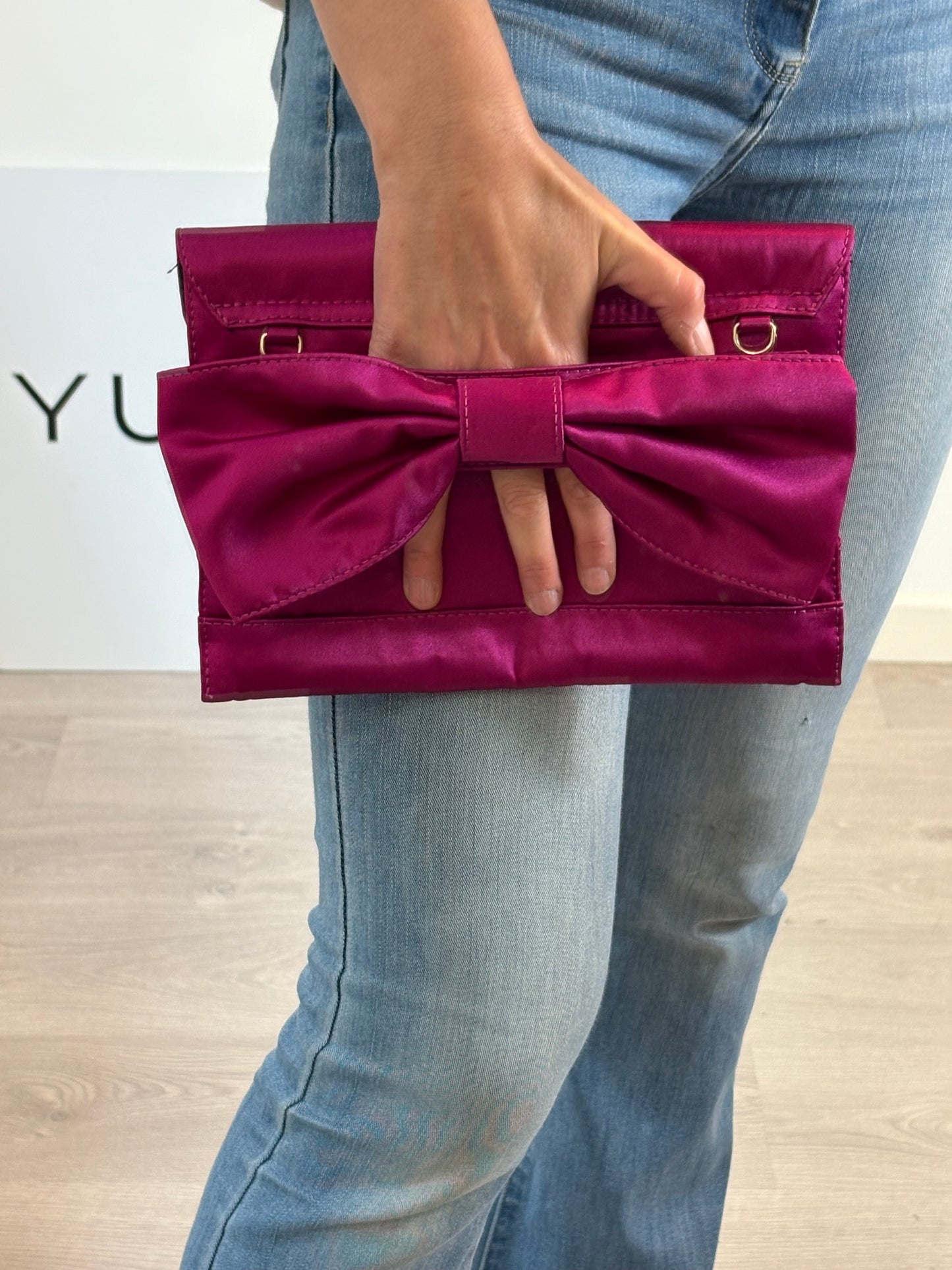 BEATRIZ ABELLAN. Bolso rosa satinado lazada