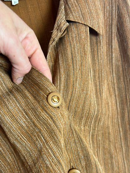 LOOK ELEGANCE. Sobre camisa estilo retro. T M/L