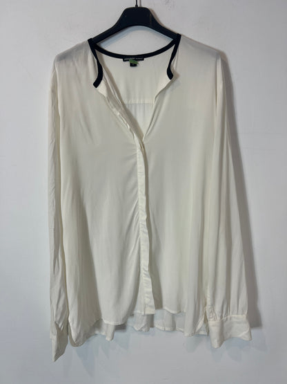 JAMES PERSE LOS ANGELES. Flowy white blouse with neckline. Size 4 (L)