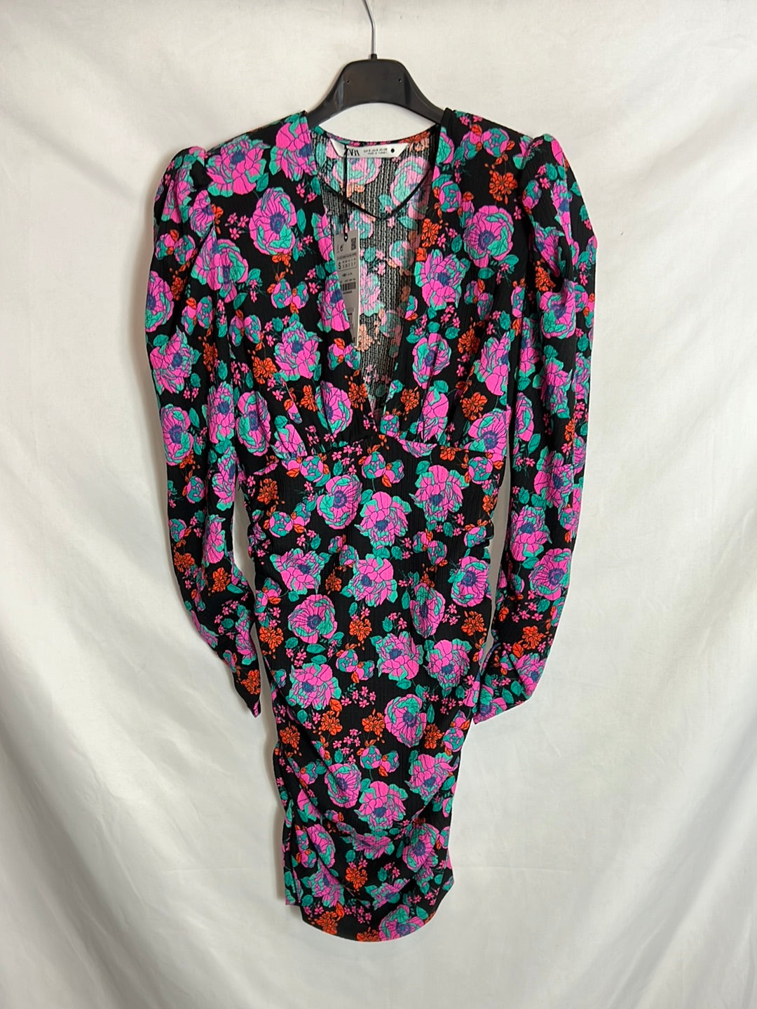 ZARA. Vestido corto flores hombreras . T S