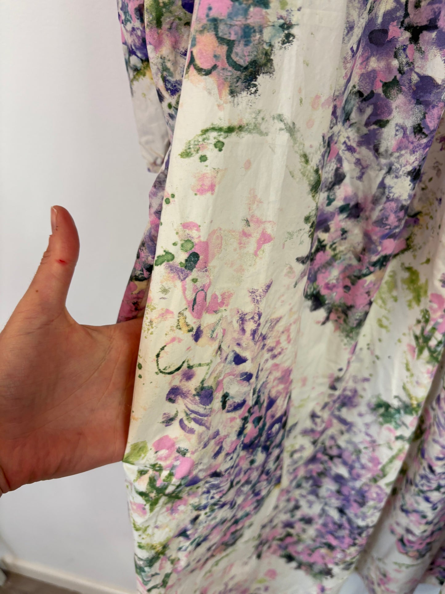 COS. Vestido midi estampado pintura. T XS