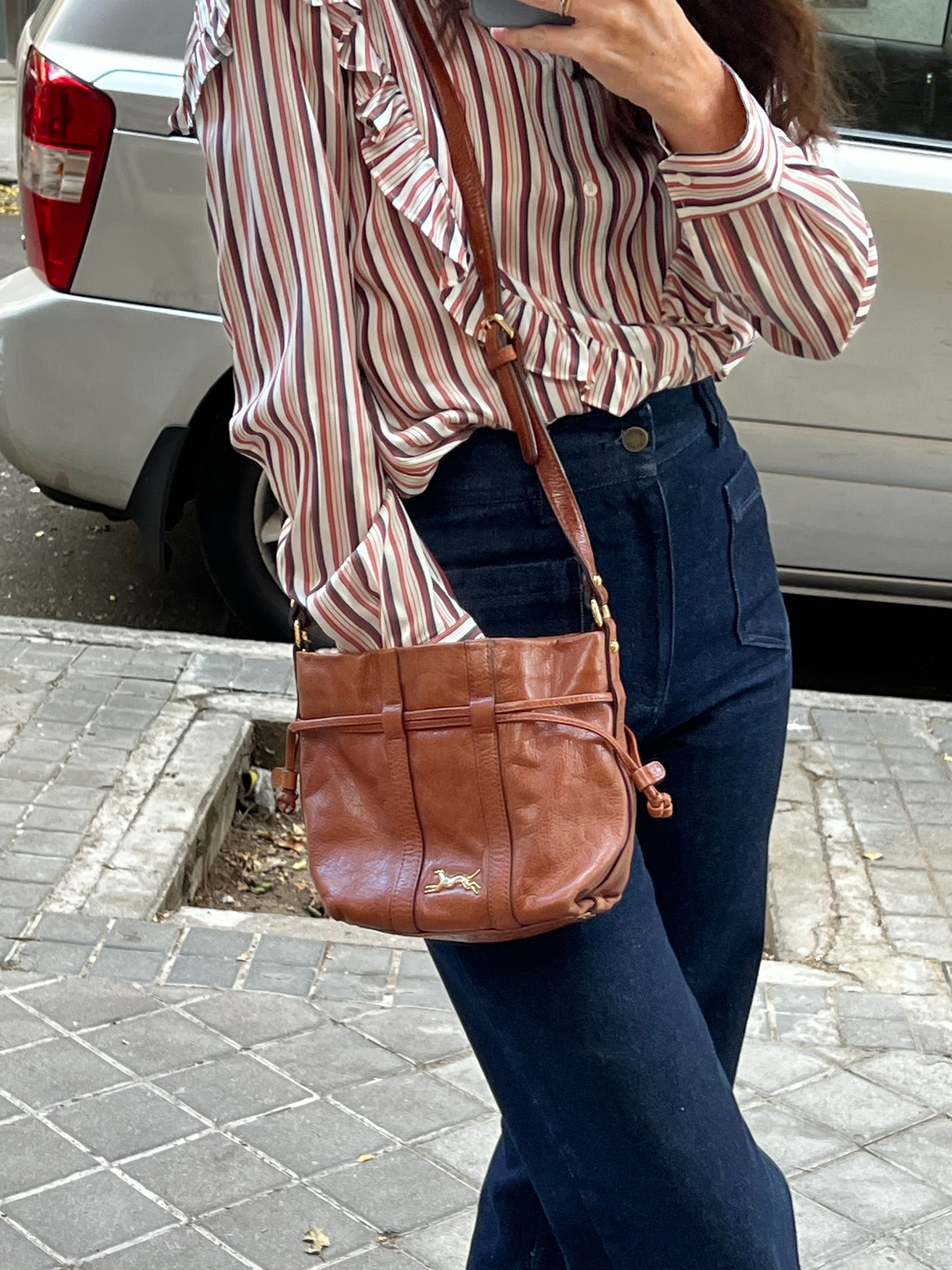 BIMBA Y LOLA. Bolso camel piel asa larga