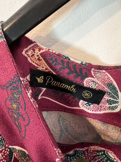 PANAMBI. Vestido largo estampado detalle volante. T 36