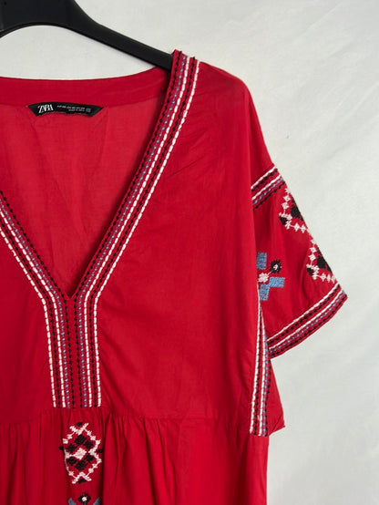 ZARA. Long embroidered dress T.xs