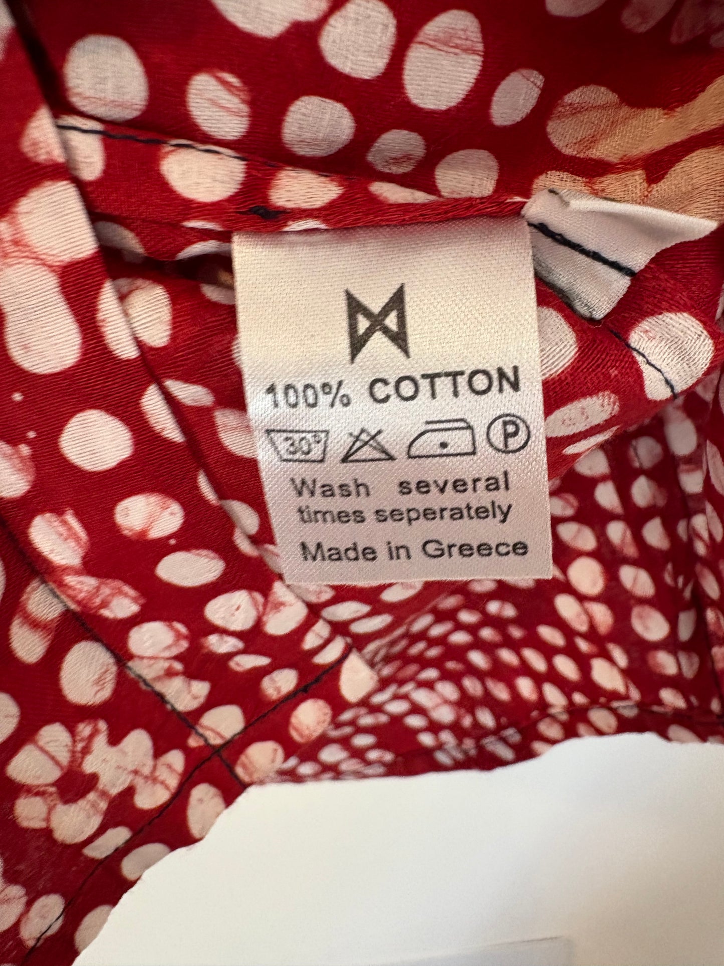 KIMALÉ. Conjunto falda y camisa roja estampada. T 36